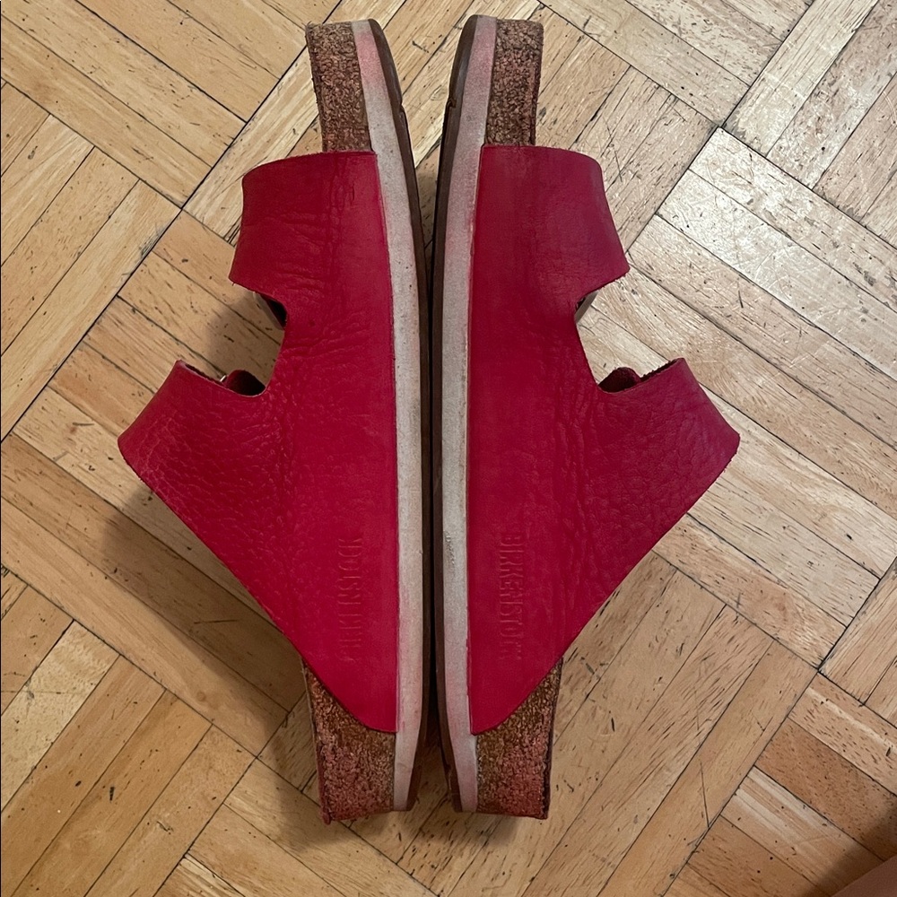 Birkenstock Red Suede w/White Buckle Sport Tread Soft Footbed Sz 39 Regular - Picture 3 of 5